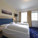 Hotel Boddenhus Garni 3*