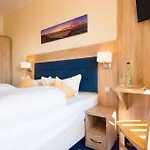 Boddenhus Garni Hotel 3*