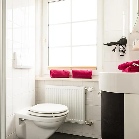 Hotel Boddenhus Garni 3*